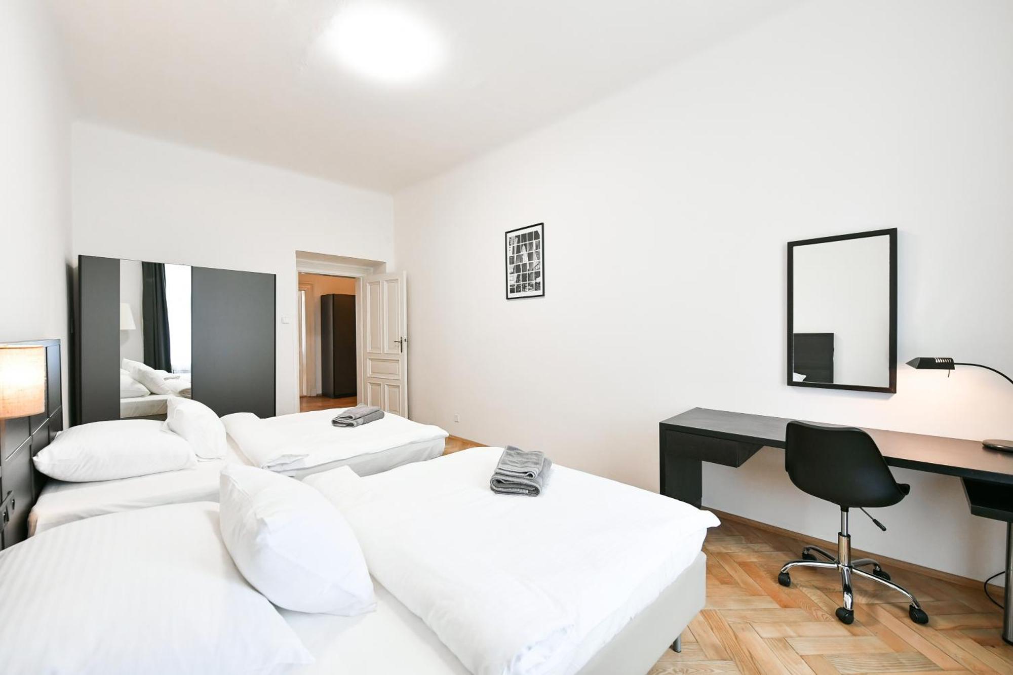 Wsp Petrin Garden Apartments Prag Dış mekan fotoğraf