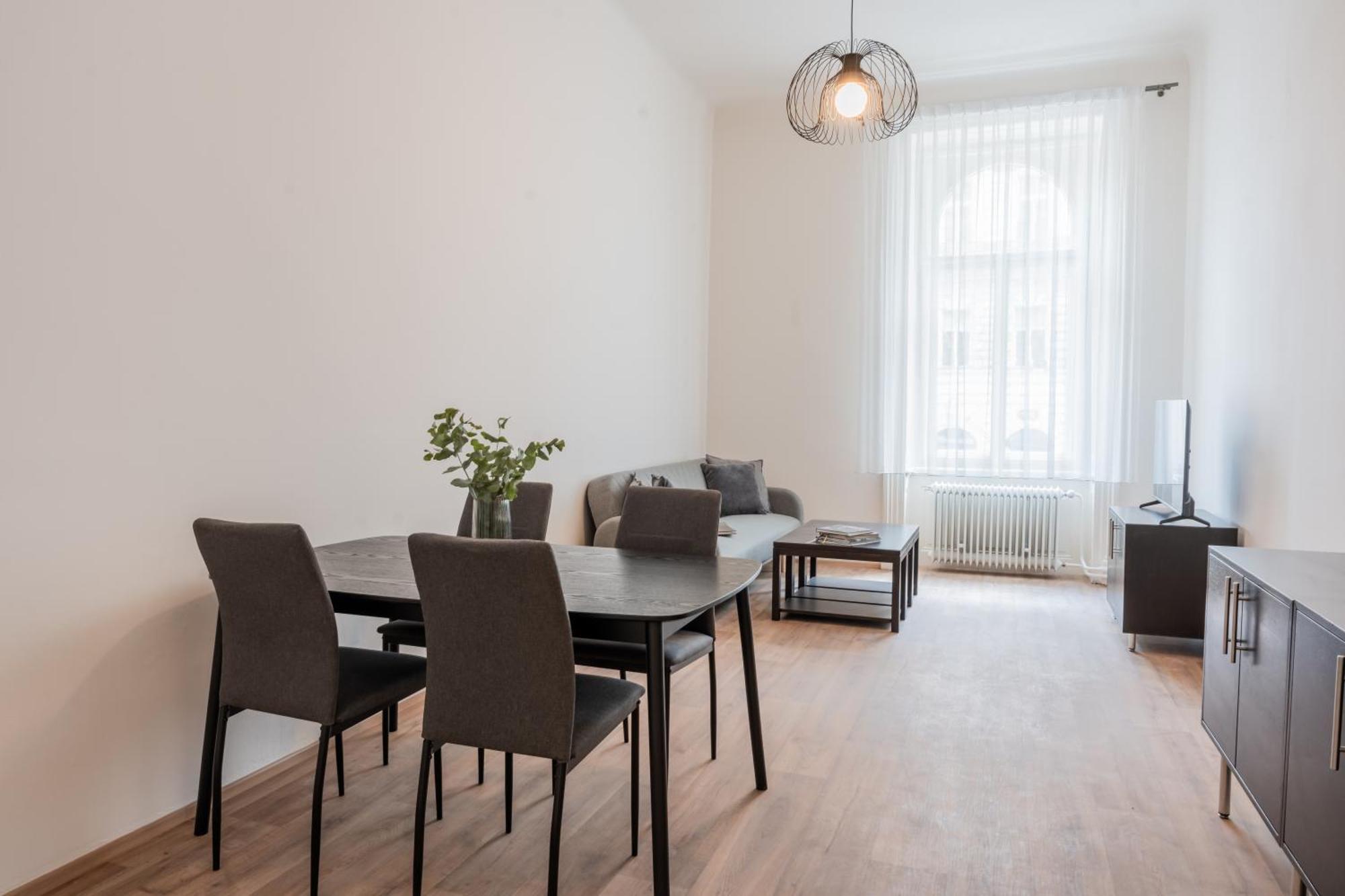 Wsp Petrin Garden Apartments Prag Dış mekan fotoğraf